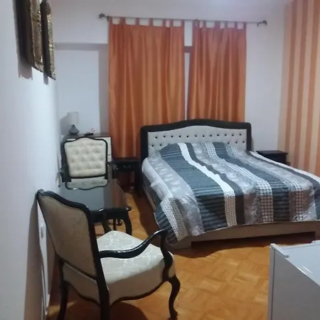 Intermezzo Caffe Bed & Breakfast Kikinda