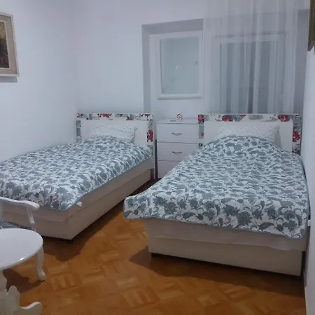 Intermezzo Caffe 4* Kikinda